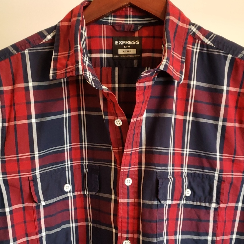 🔥3/$45 or 5/$60🔥  EXPRESS plaid short-sleeved fitted shirt